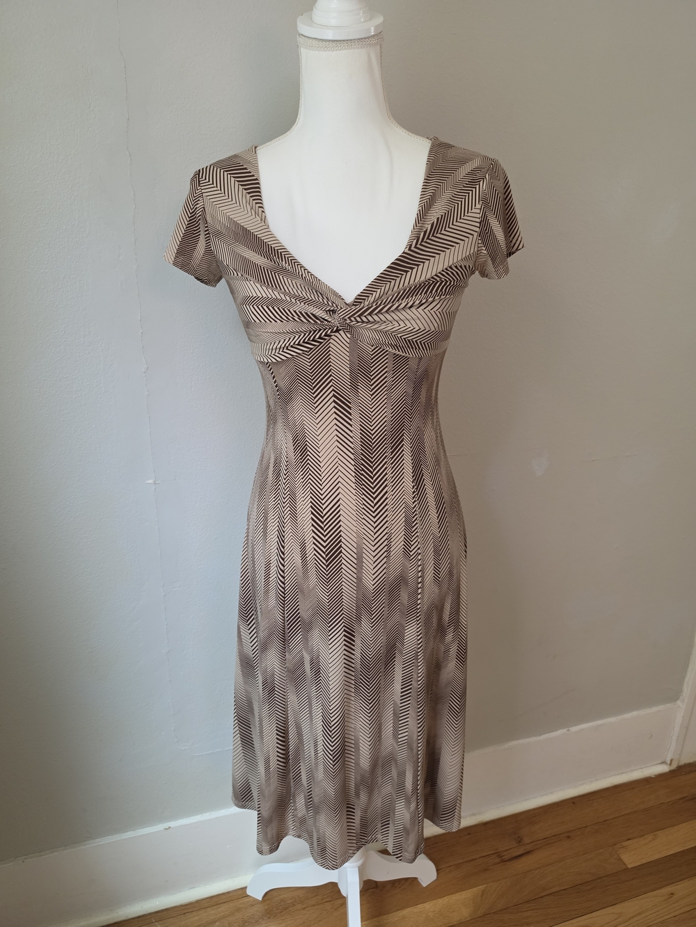 Twist-Front V-Neck Midi Dress in Taupe Chevron